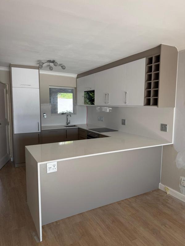 To Let 2 Bedroom Property for Rent in High Cape Western Cape